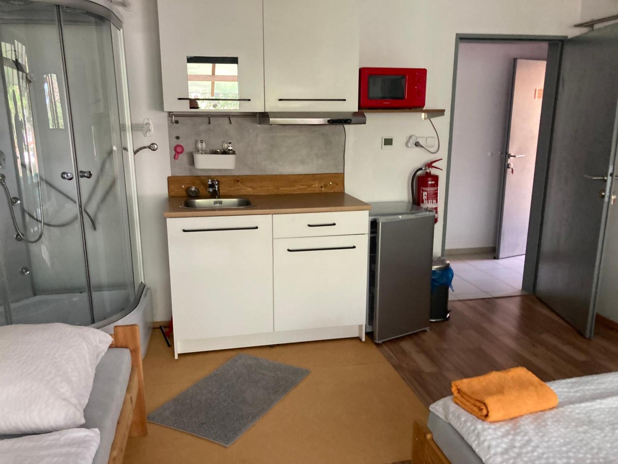 Klubovna u Kanálu KuK - apartman lux Racice  Camera foto